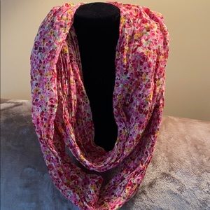 Light weight woven cotton scarf.